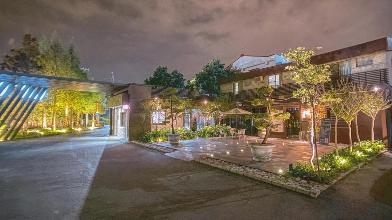 ホーリー ウッド モーテル Pitou エクステリア 写真
